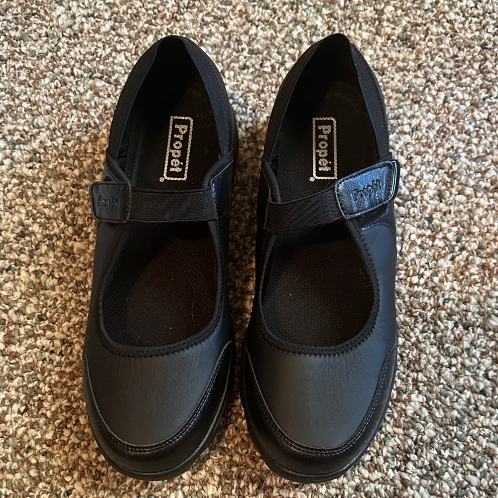 Propet Black Women's Mary Jane Flats